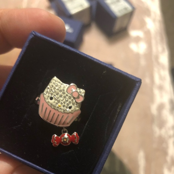 Hello kitty Rings - Picture 2 of 6